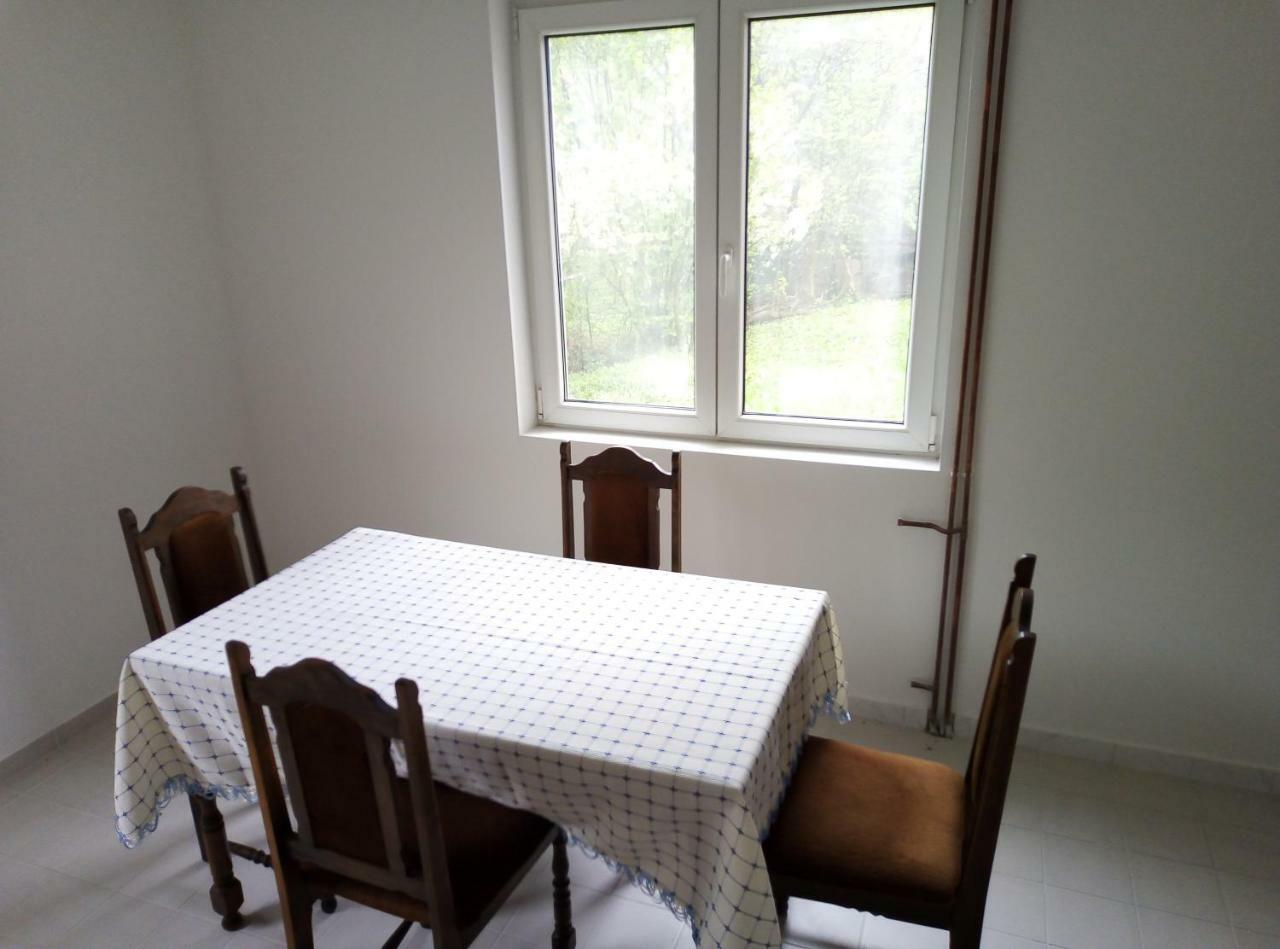 Apartman Miljkovic Aranđelovac Exterior foto